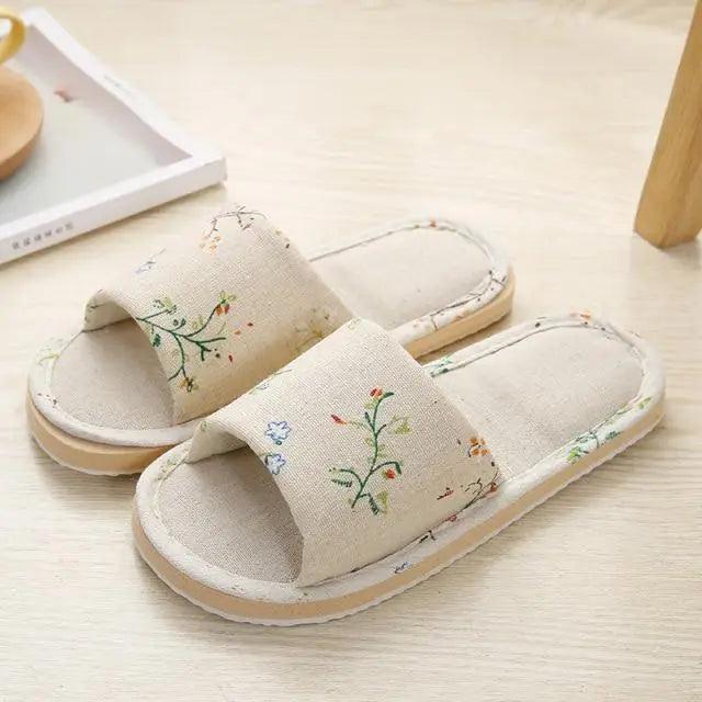 Elegant Flower Design Indoor Slippers for Women