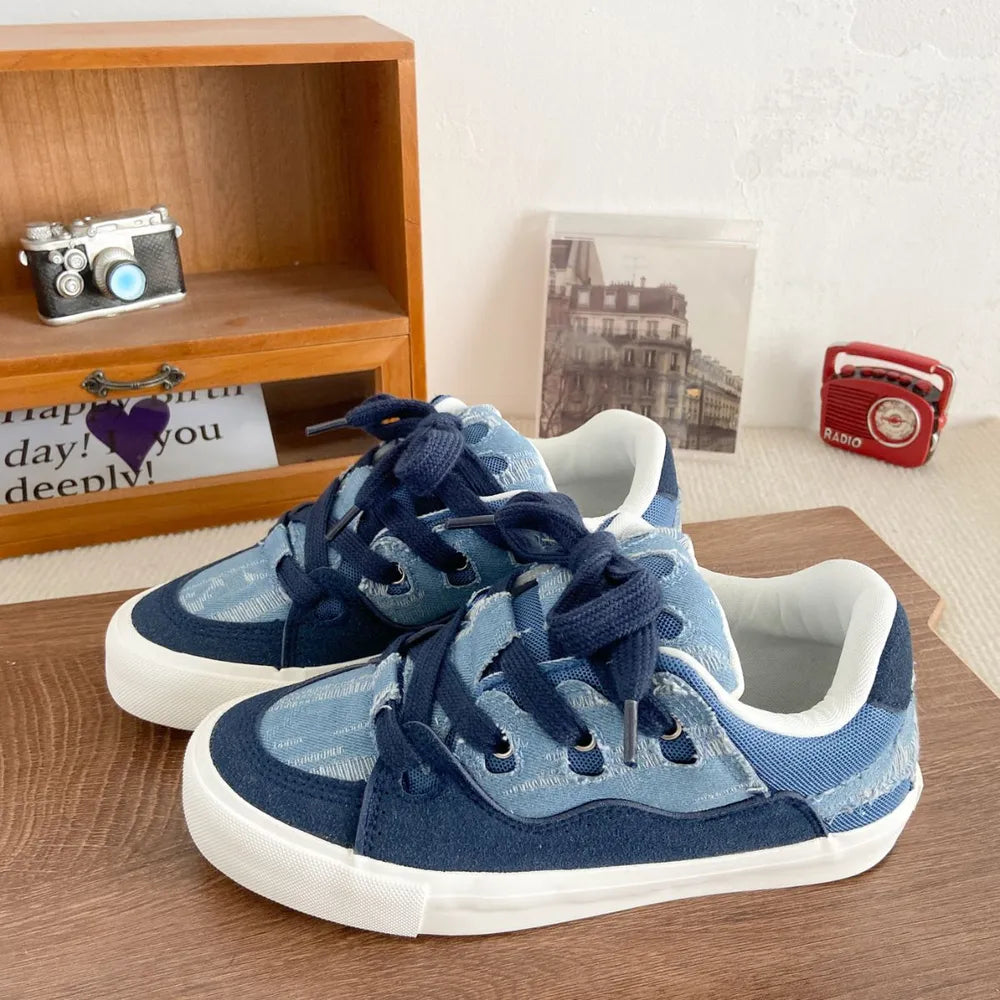Contrast Lace Up Round Toe Flats Sneakers - Korvel