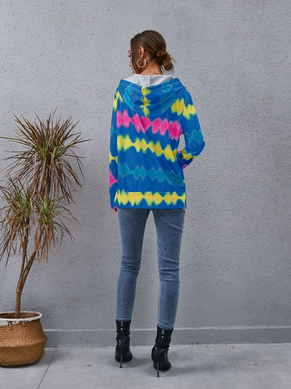 Sudadera con cuello de cremallera y hombros caídos en contraste