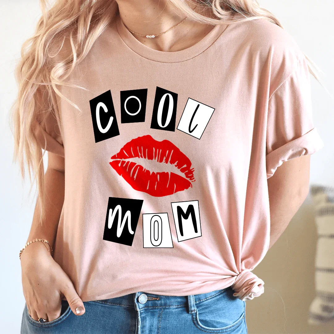 Cool Mom Lips Tee - Korvel