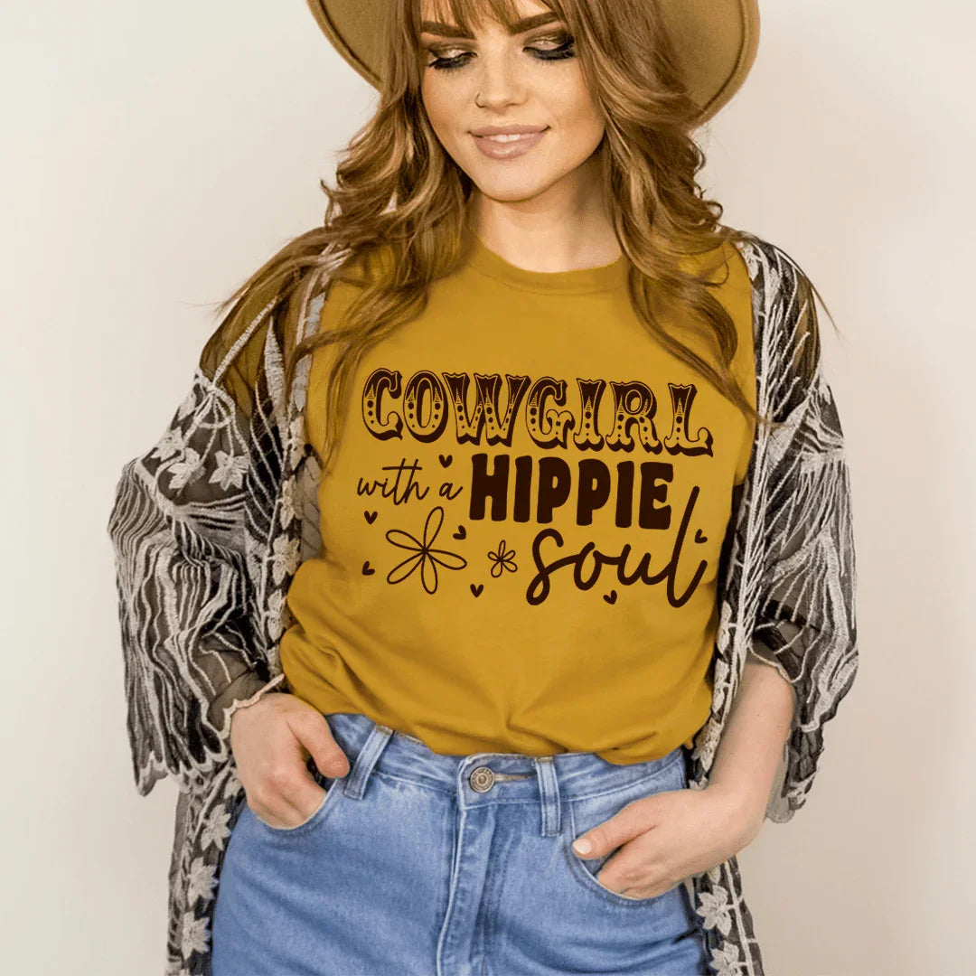 Camiseta de vaquera con alma hippie
