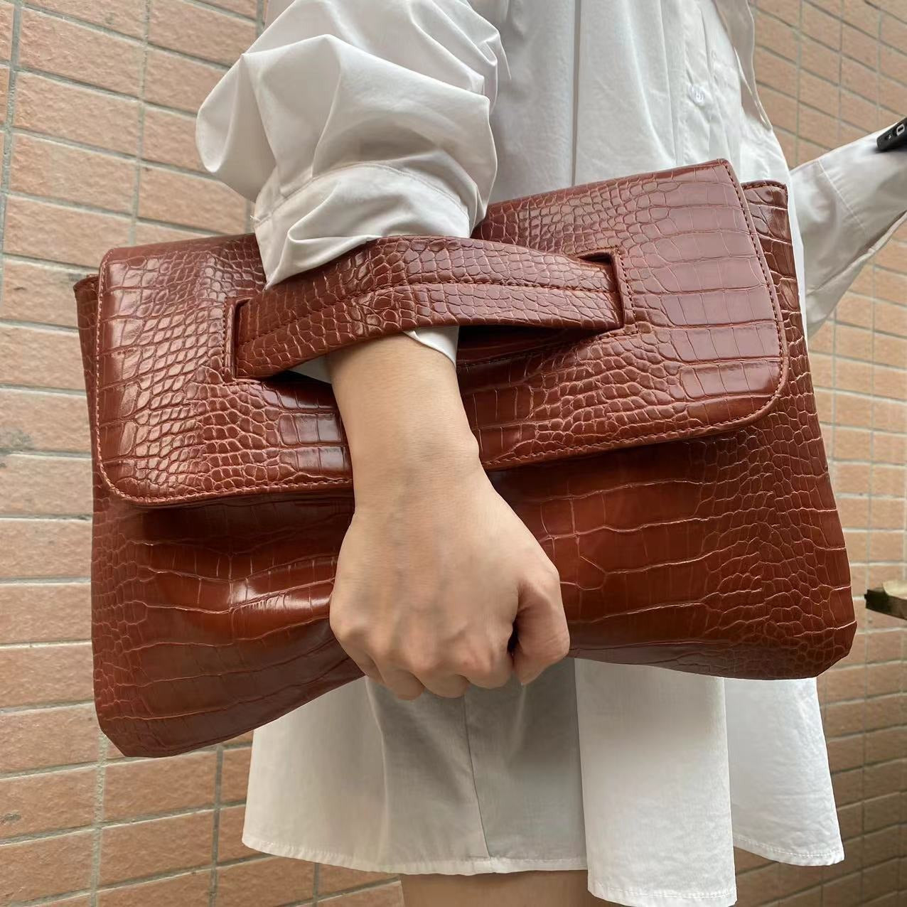Crocodile patterned carrying bag with sleeve, large capacity file bag, storage bag, official document bag - Korvel