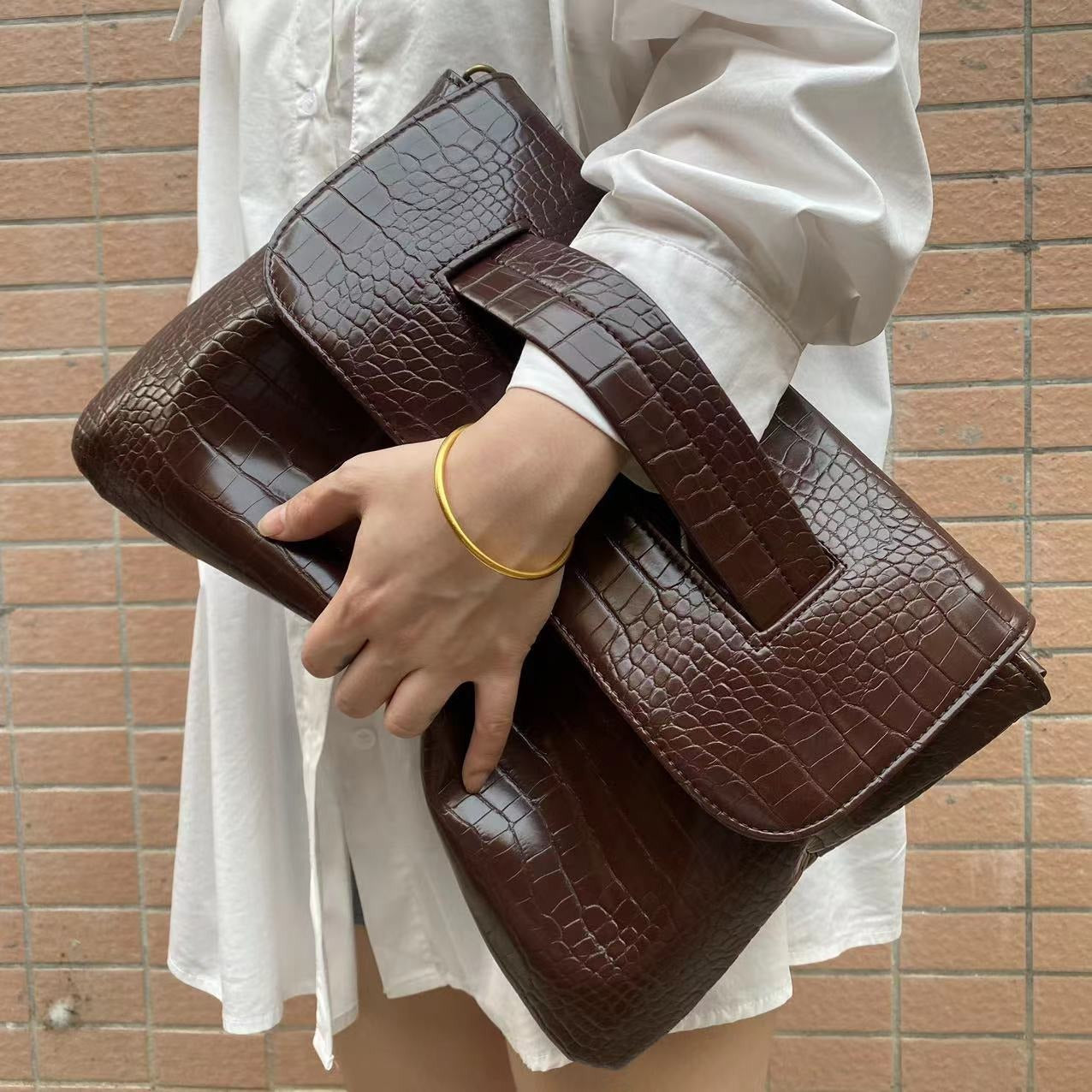 Crocodile patterned carrying bag with sleeve, large capacity file bag, storage bag, official document bag - Korvel