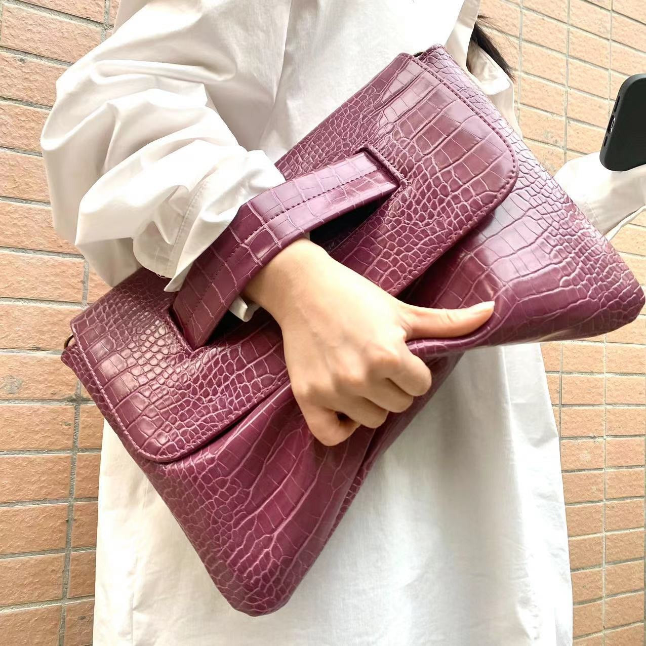Crocodile patterned carrying bag with sleeve, large capacity file bag, storage bag, official document bag - Korvel