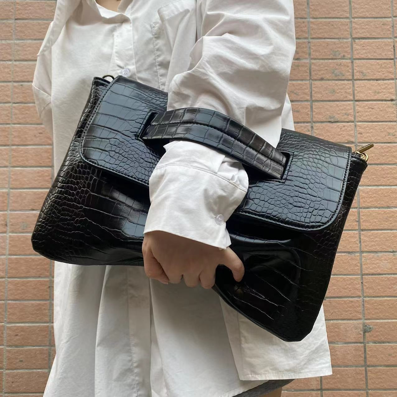 Crocodile patterned carrying bag with sleeve, large capacity file bag, storage bag, official document bag - Korvel