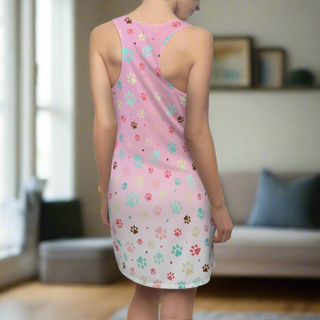 Vestido Racerback de Huellas de Patas Rosadas para Amantes de Mascotas