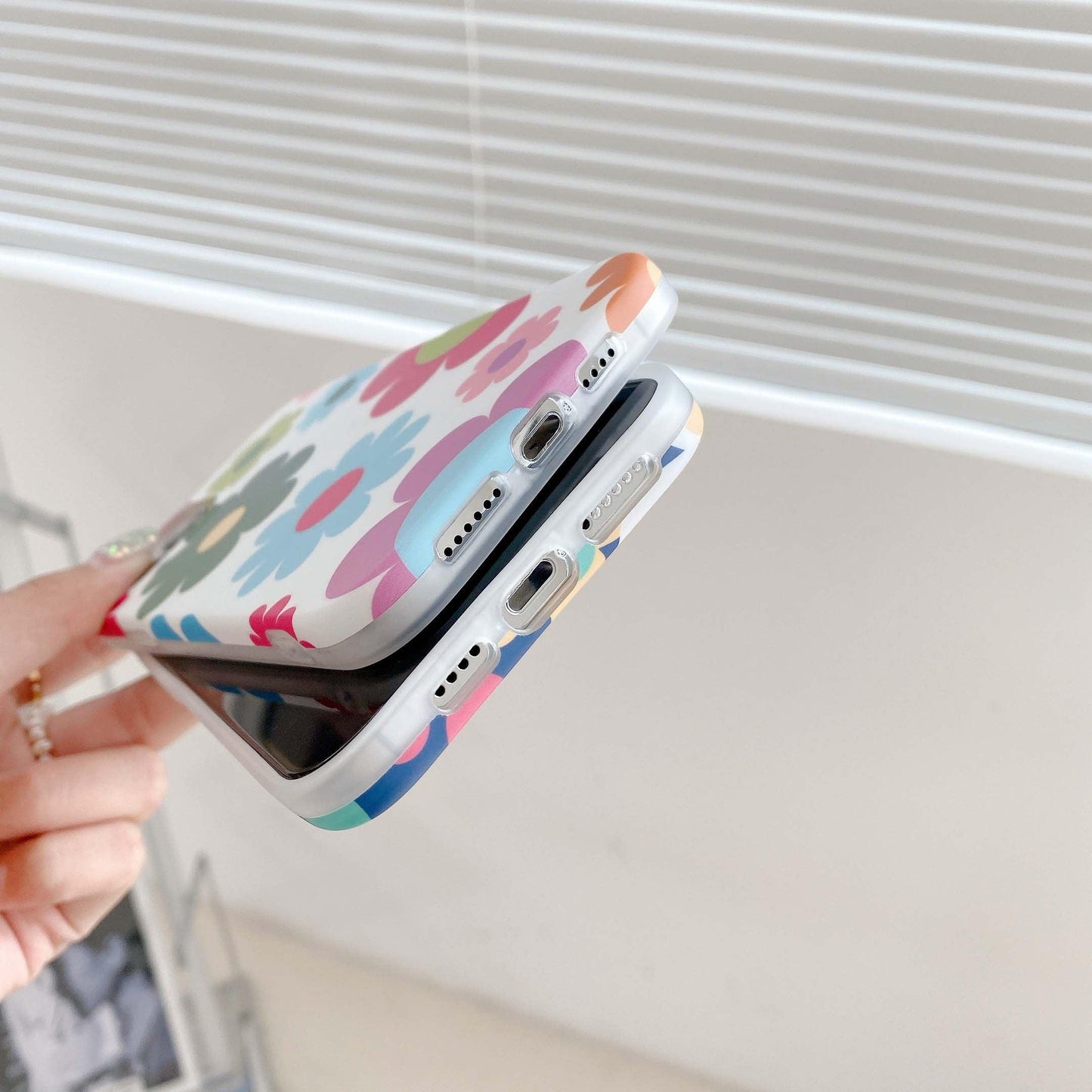 Coque de téléphone à fleurs lisses et mignonnes pour iPhone - Protection élégante