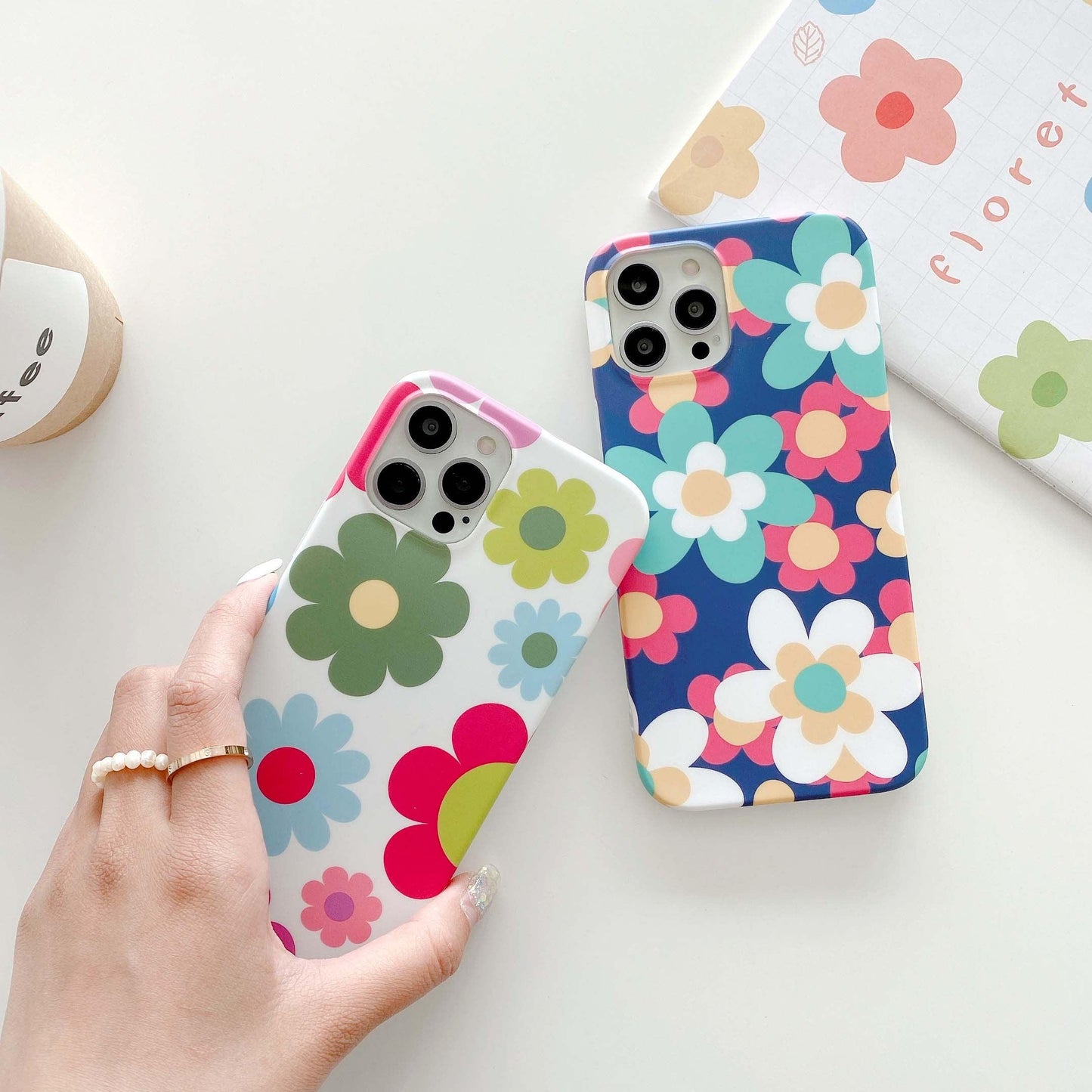 Coque de téléphone à fleurs lisses et mignonnes pour iPhone - Protection élégante