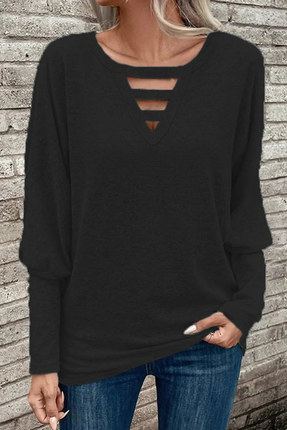 Cutout Round Neck Long Sleeve T-Shirt - Korvel