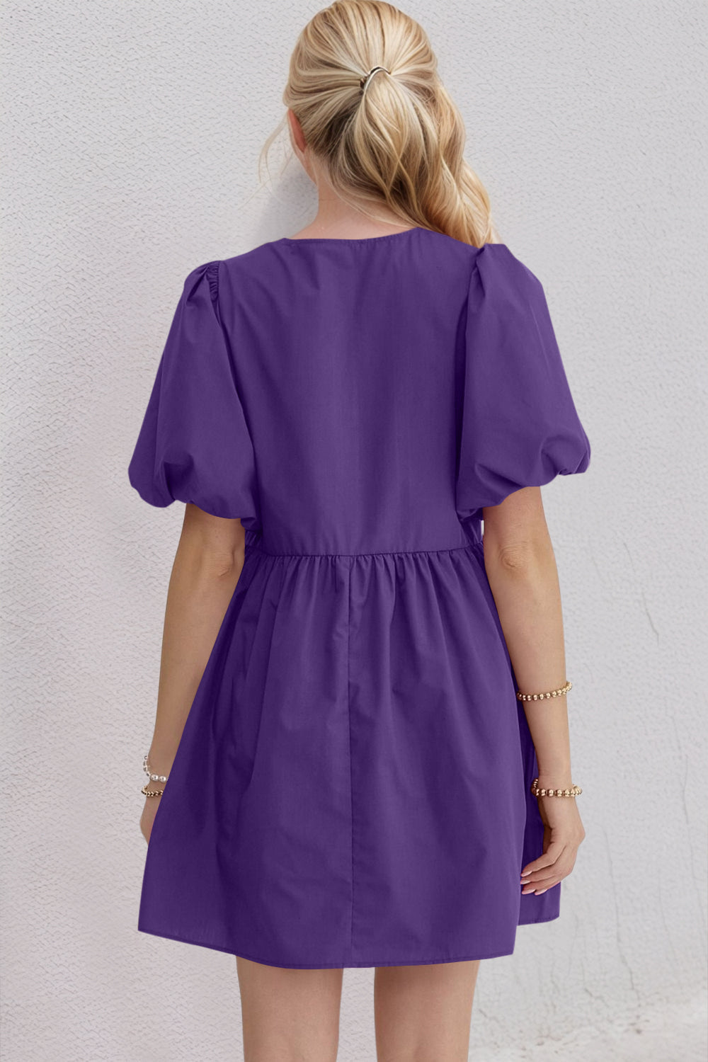 Elegant Ruched Puff Sleeve Mini Dress with Bow Detail