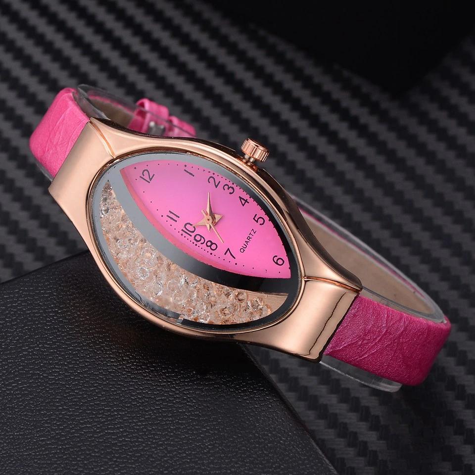 Montre de luxe élégante pour femmes avec bracelet en cuir