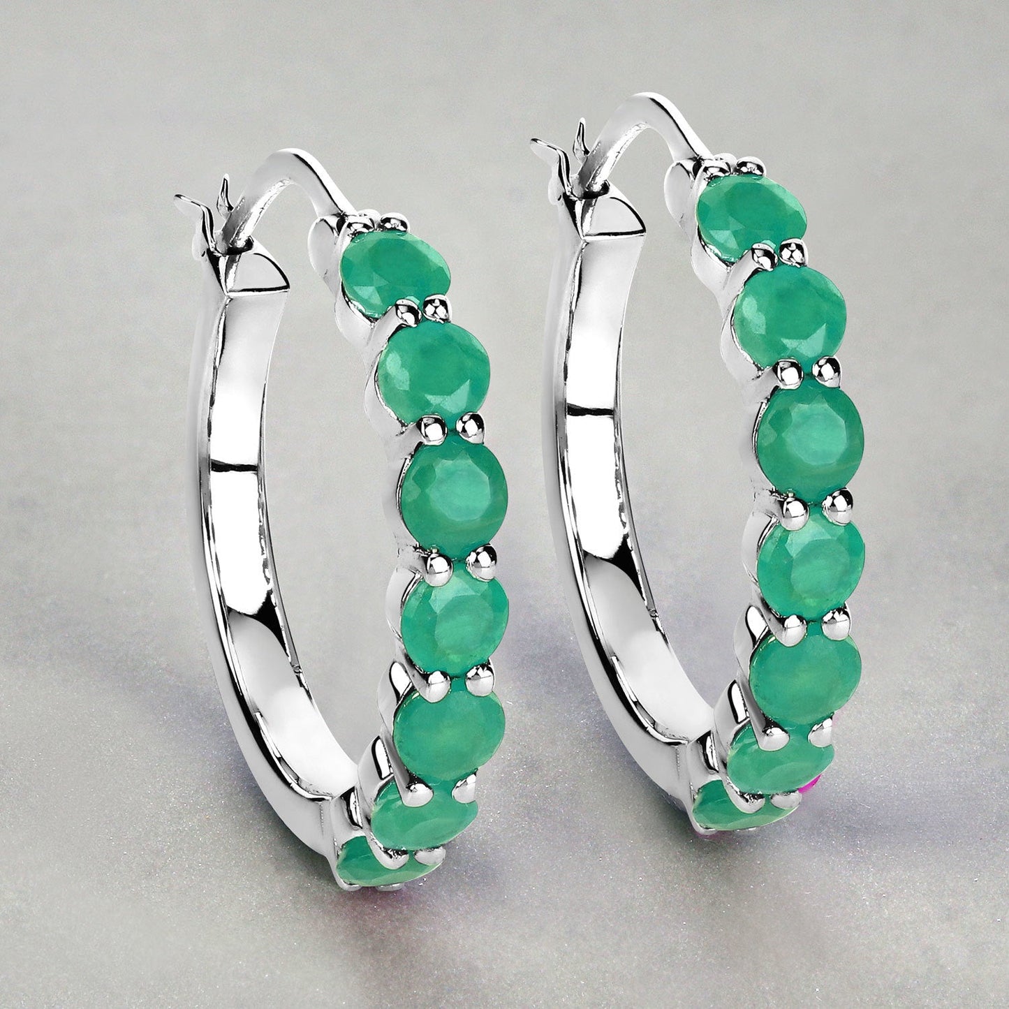 Boucles d'oreilles en argent sterling avec émeraudes véritables de 2,38 carats