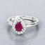 Anillo de Compromiso de Rubí y Diamante de 0.92 Quilates en Oro Blanco de 14K