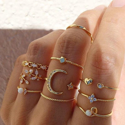 Mandotos Bohemian Star Moon Pearl Leaf 10-Piece Ring Set