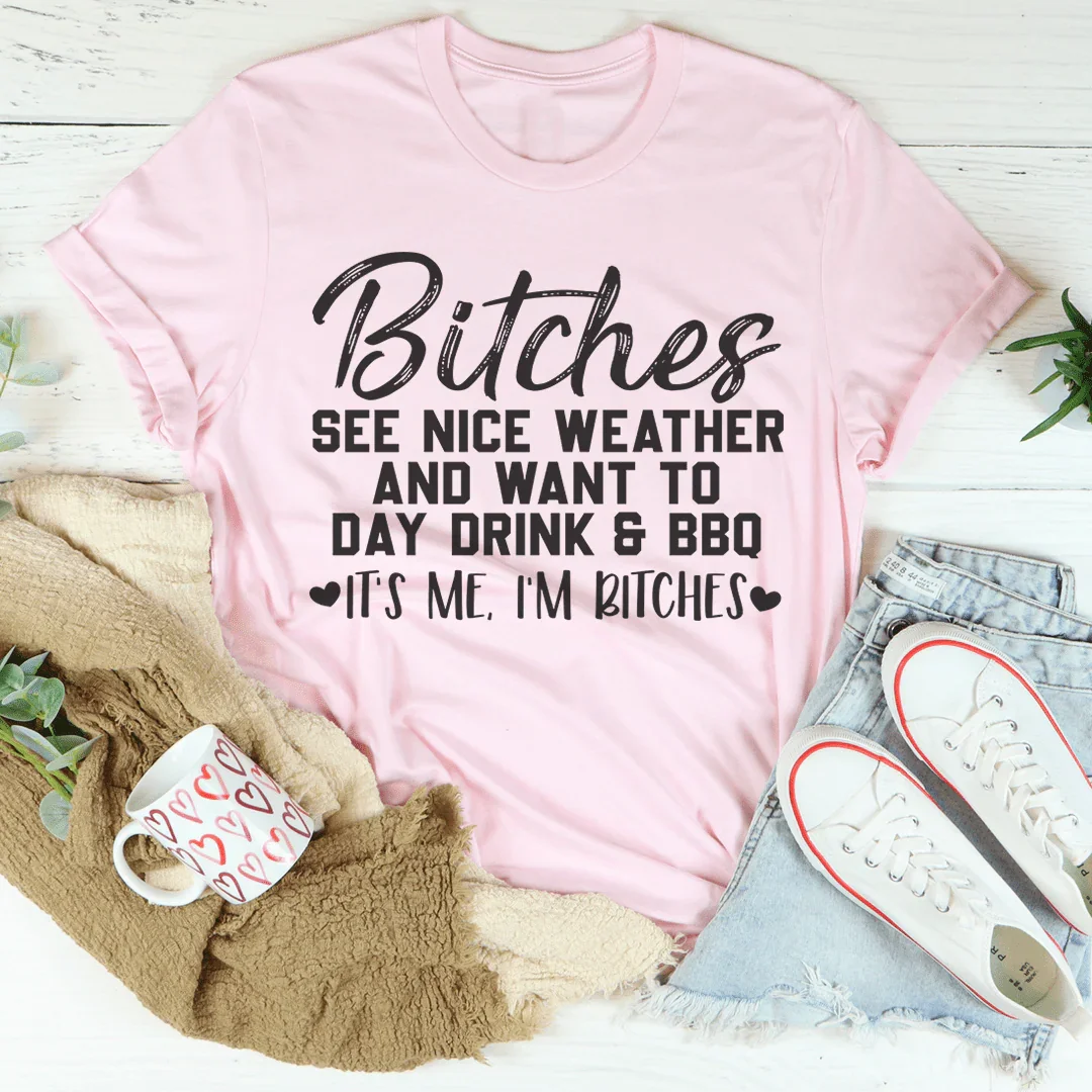 Bebida del día y camiseta de barbacoa
