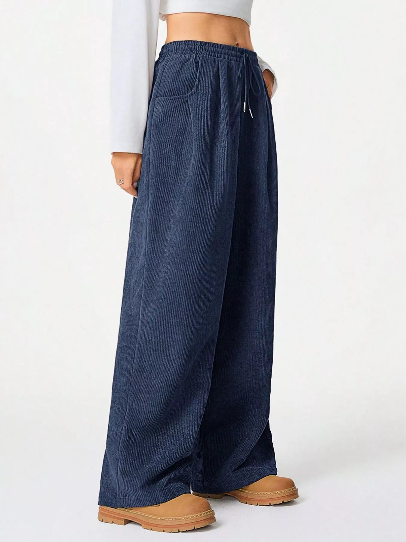 Pantalons en velours côtelé à taille élastique et jambes larges
