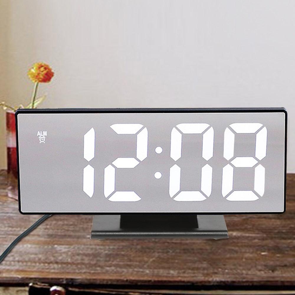 Reloj Despertador Digital Premium con Doble Alarma y Cargador USB