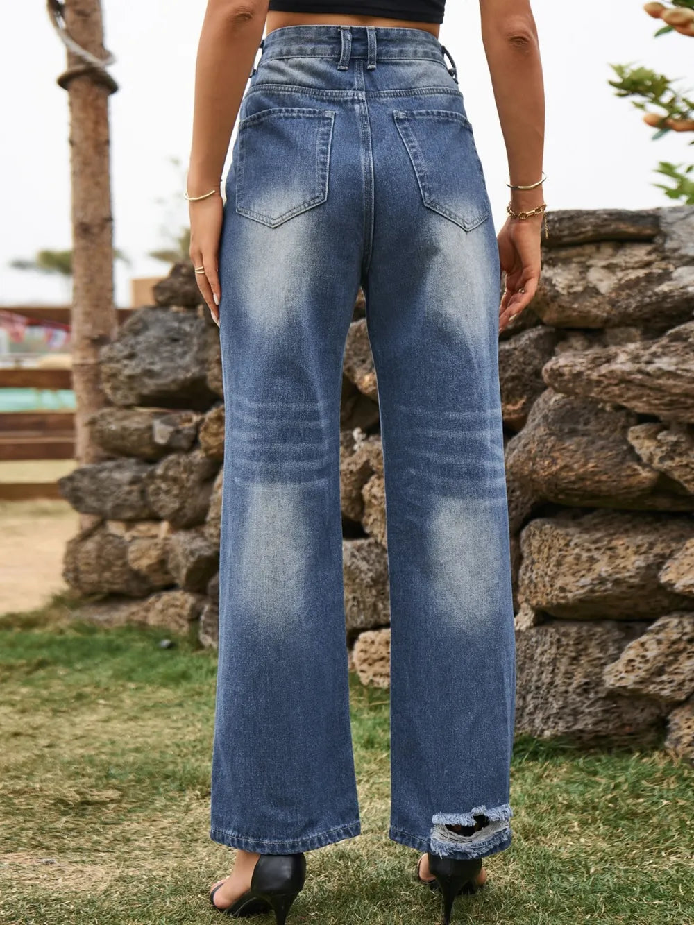 Distressed Jeans with Pockets - Korvel
