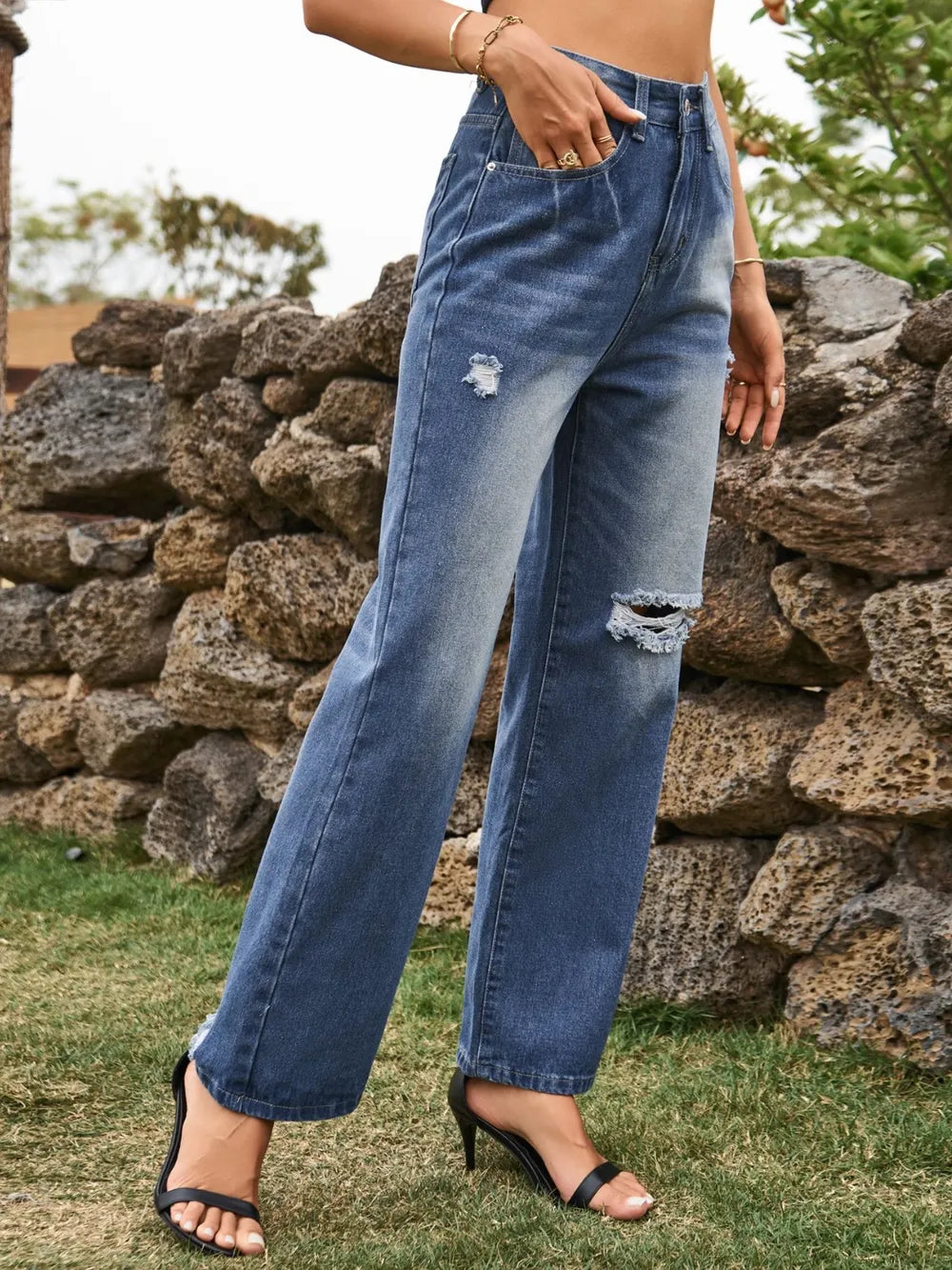 Distressed Jeans with Pockets - Korvel