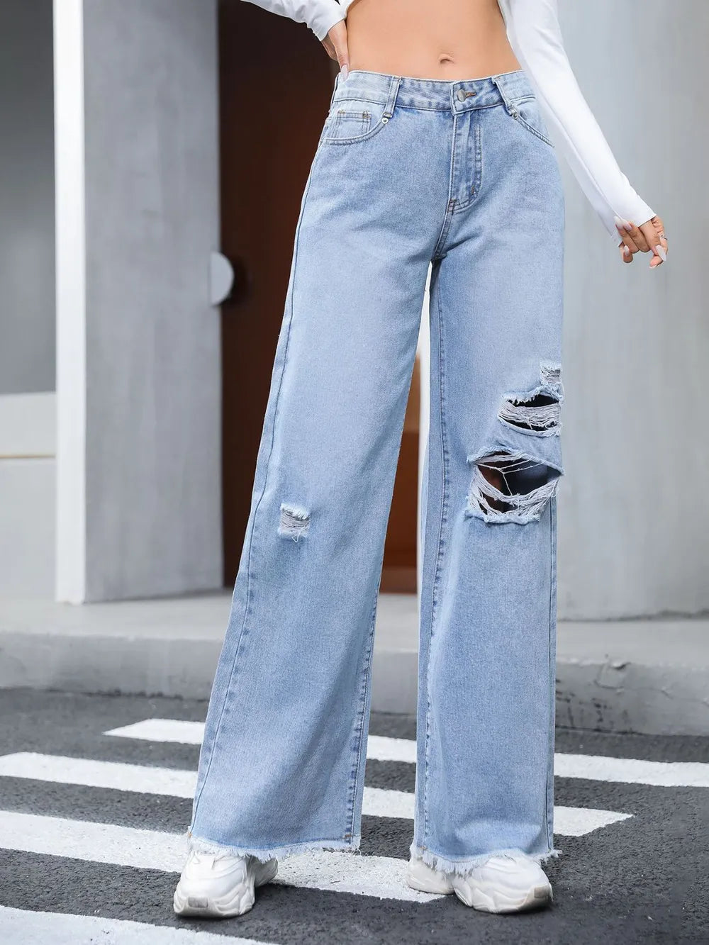 Distressed Raw Hem Wide Leg Jeans - Korvel