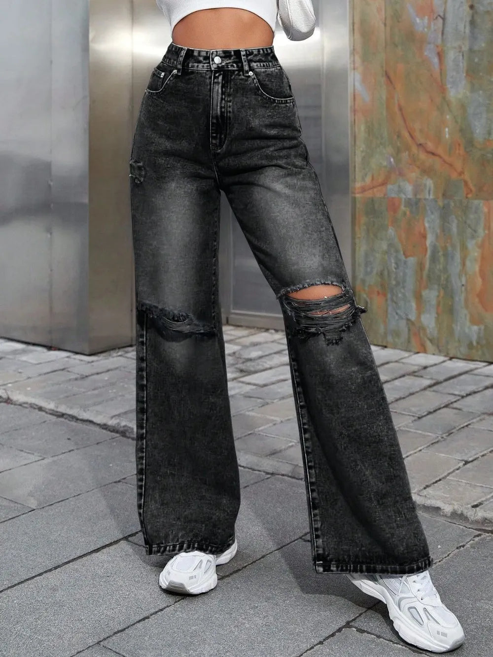 Distressed Wide Leg Jeans with Pockets - Korvel