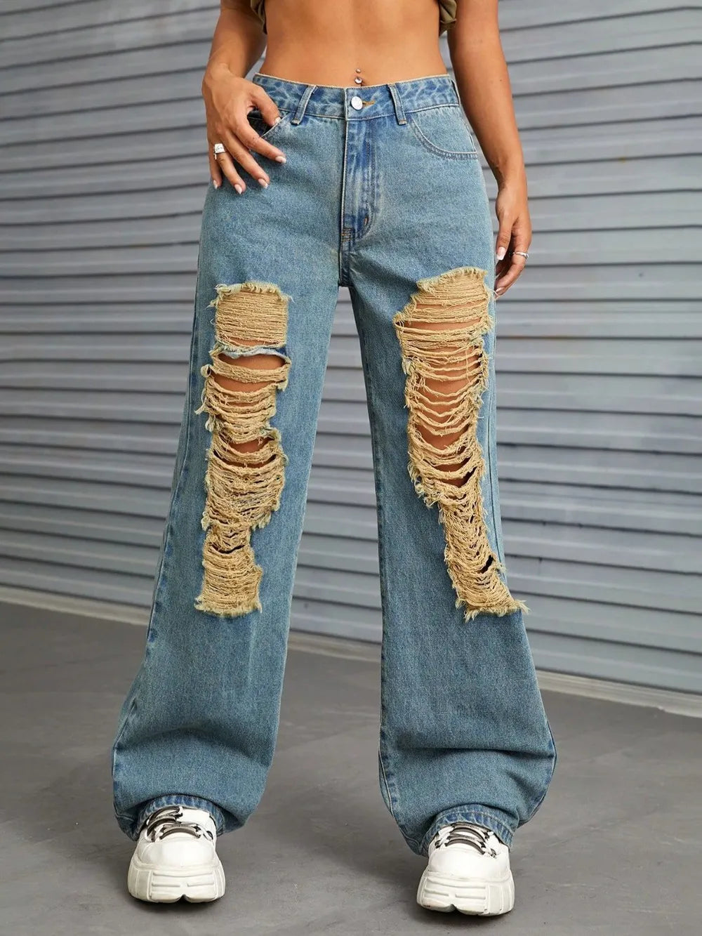 Distressed Wide Leg Jeans with Pockets - Korvel