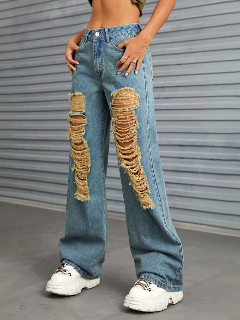 Distressed Wide Leg Jeans with Pockets - Korvel