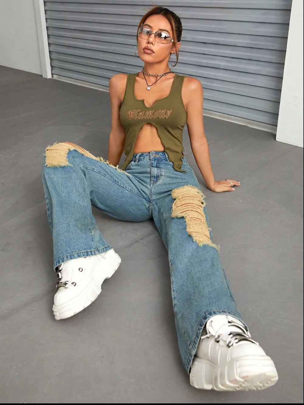 Distressed Wide Leg Jeans with Pockets - Korvel