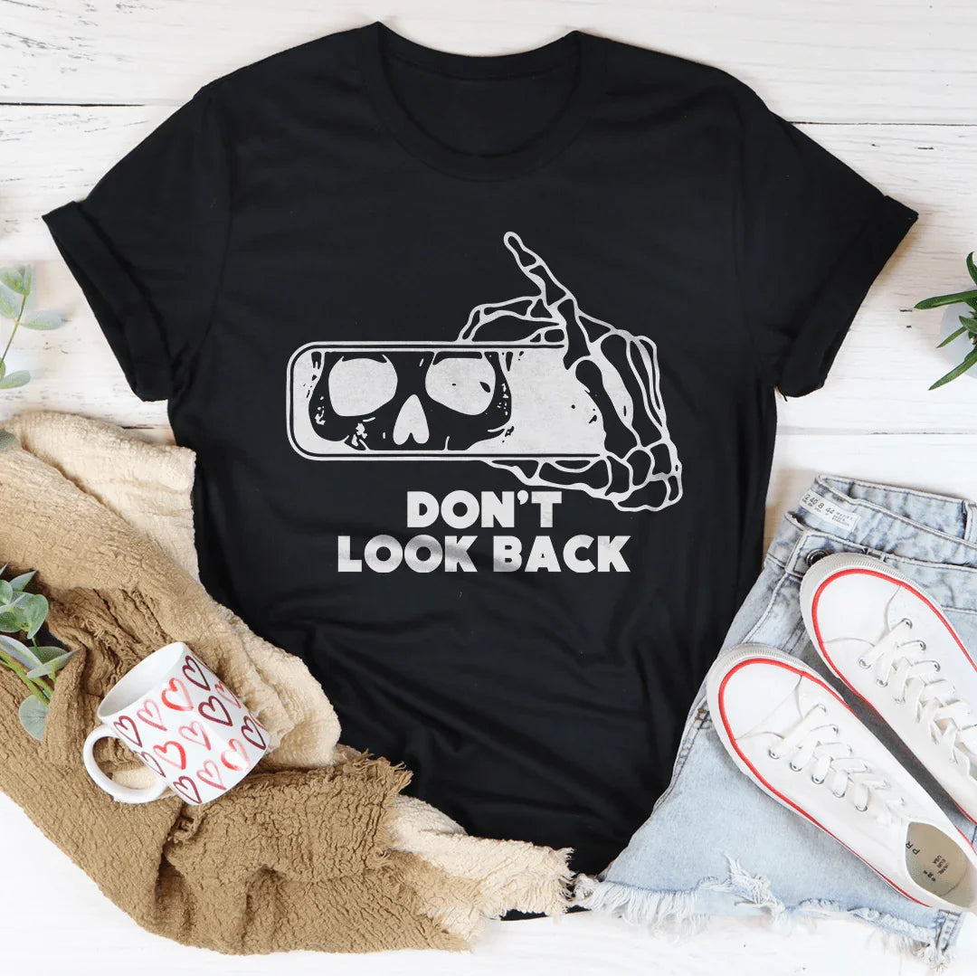 T-shirt Ne Regarde Pas En Arrière