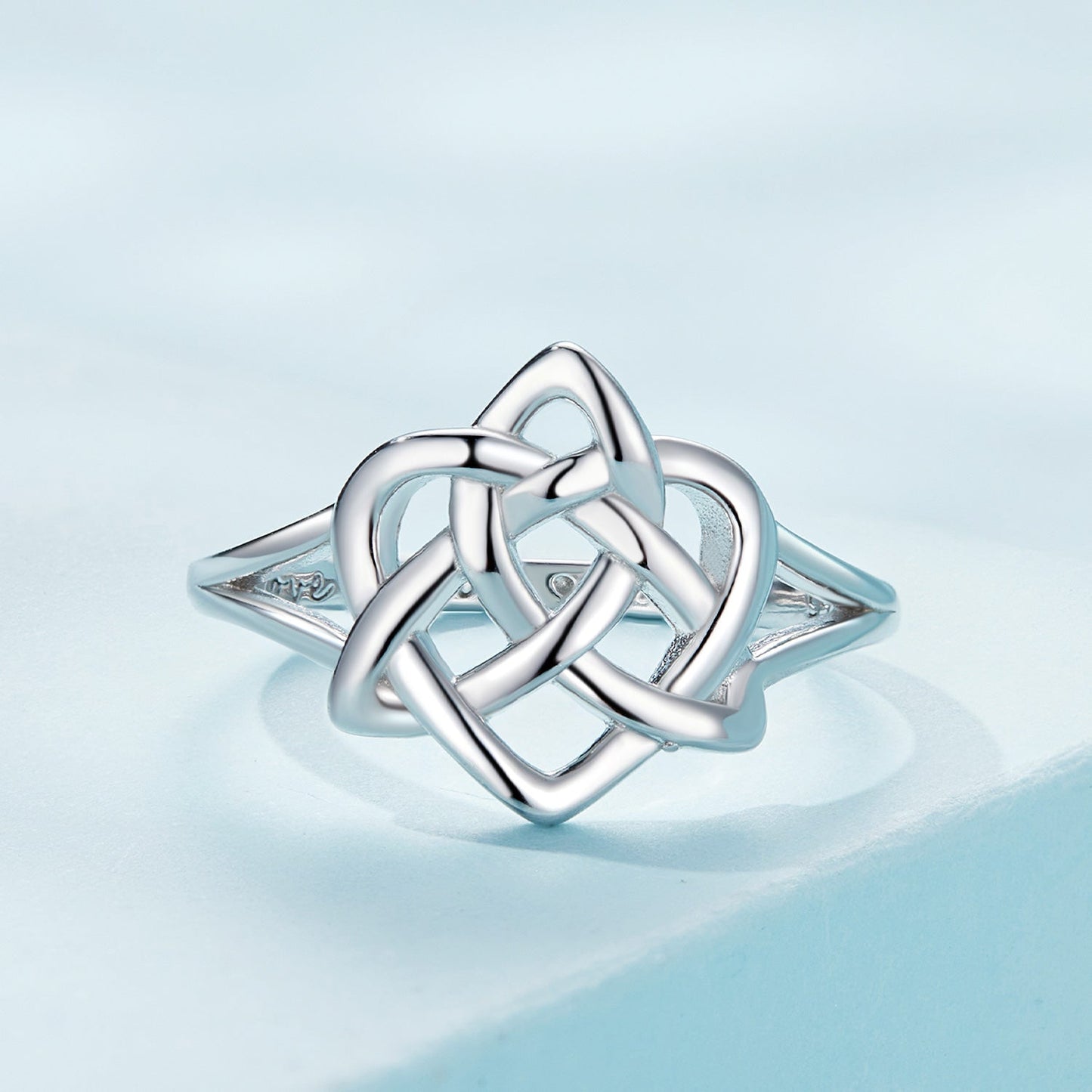 Anillo de Compromiso Elegante de Plata Esterlina 925 con Baño de Platino