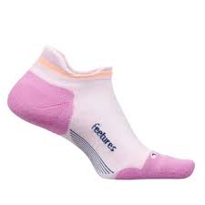 Feetures Elite Max Cushion No Show Tab Socks