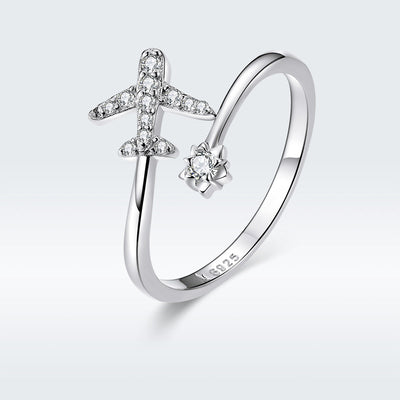 Elegant 925 Sterling Silver Engagement Ring with CZ