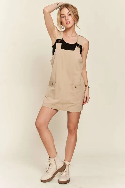Vestido de tirantes anchos ajustable con escote cuadrado para mujeres