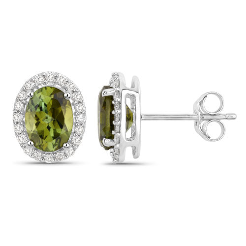 Pendientes de 1.92 quilates de turmalina verde y diamante en oro blanco de 14 quilates