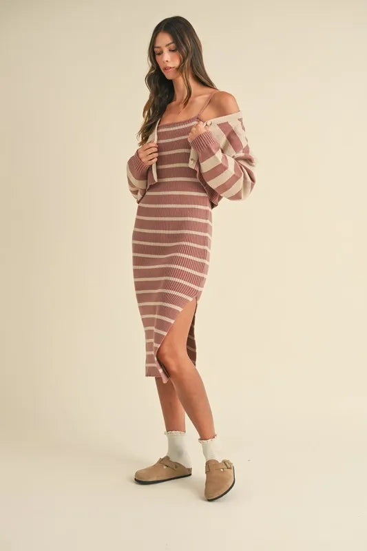 Ensemble de Cardigan Court Rayé et Robe Bodycon