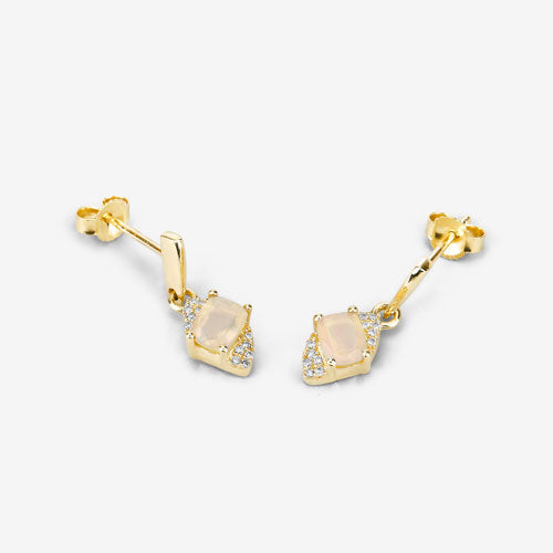 Boucles d'oreilles en opale éthiopienne et diamants blancs de 0,57 carat