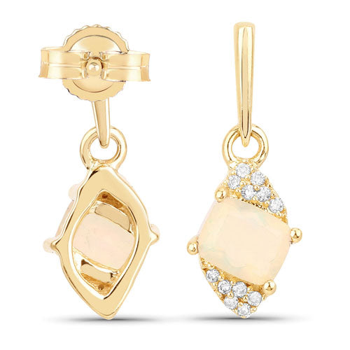 Boucles d'oreilles en opale éthiopienne et diamants blancs de 0,57 carat