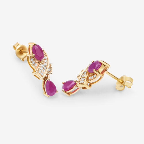 Pendientes de Rubí y Diamante Blanco de 1.12 Quilates en Oro Amarillo de 14K