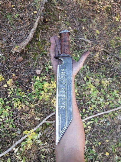 Authentic Viking Seax Blade with Engraved High-Carbon Steel & Elegant Rosewood Handle - Korvel