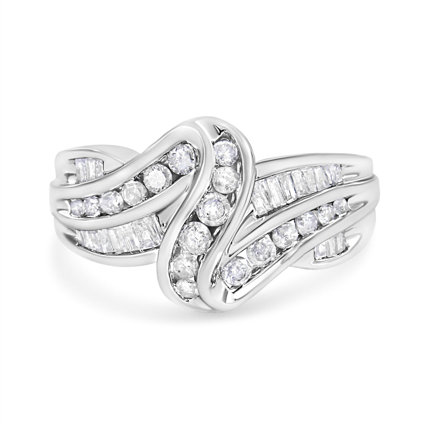 Bague Bypass en Or Blanc 10K avec Diamants Ronds et Baguette - Taille 6