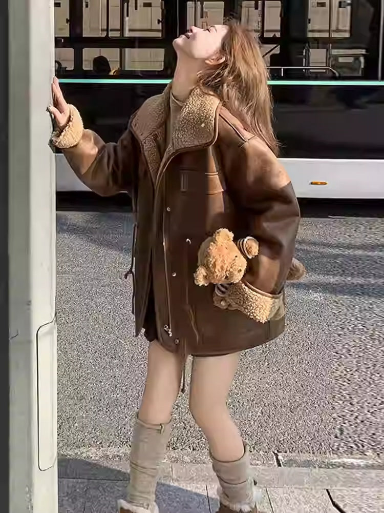 Thickened Lambskin Coat with Integrated Fur Lining