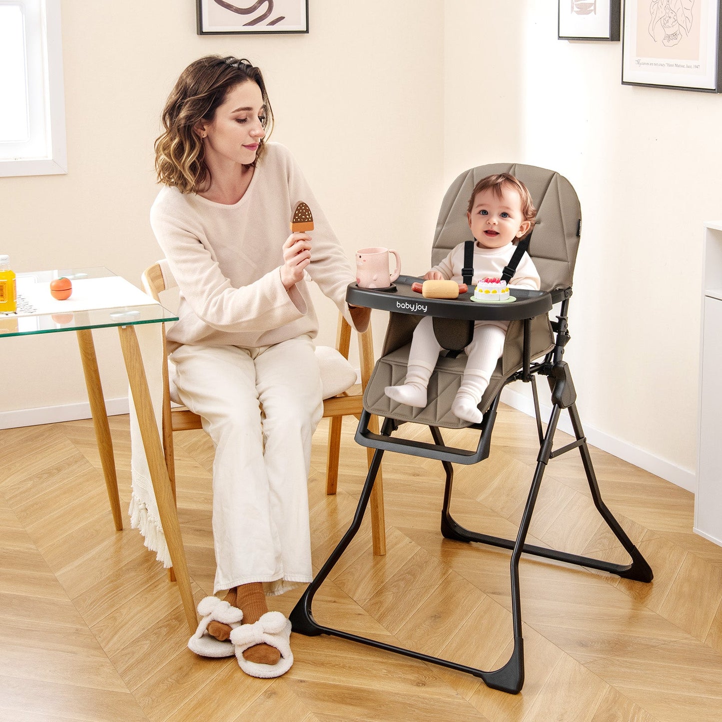 Chaise haute compacte avec plateau réglable et coussin en PU - Marron