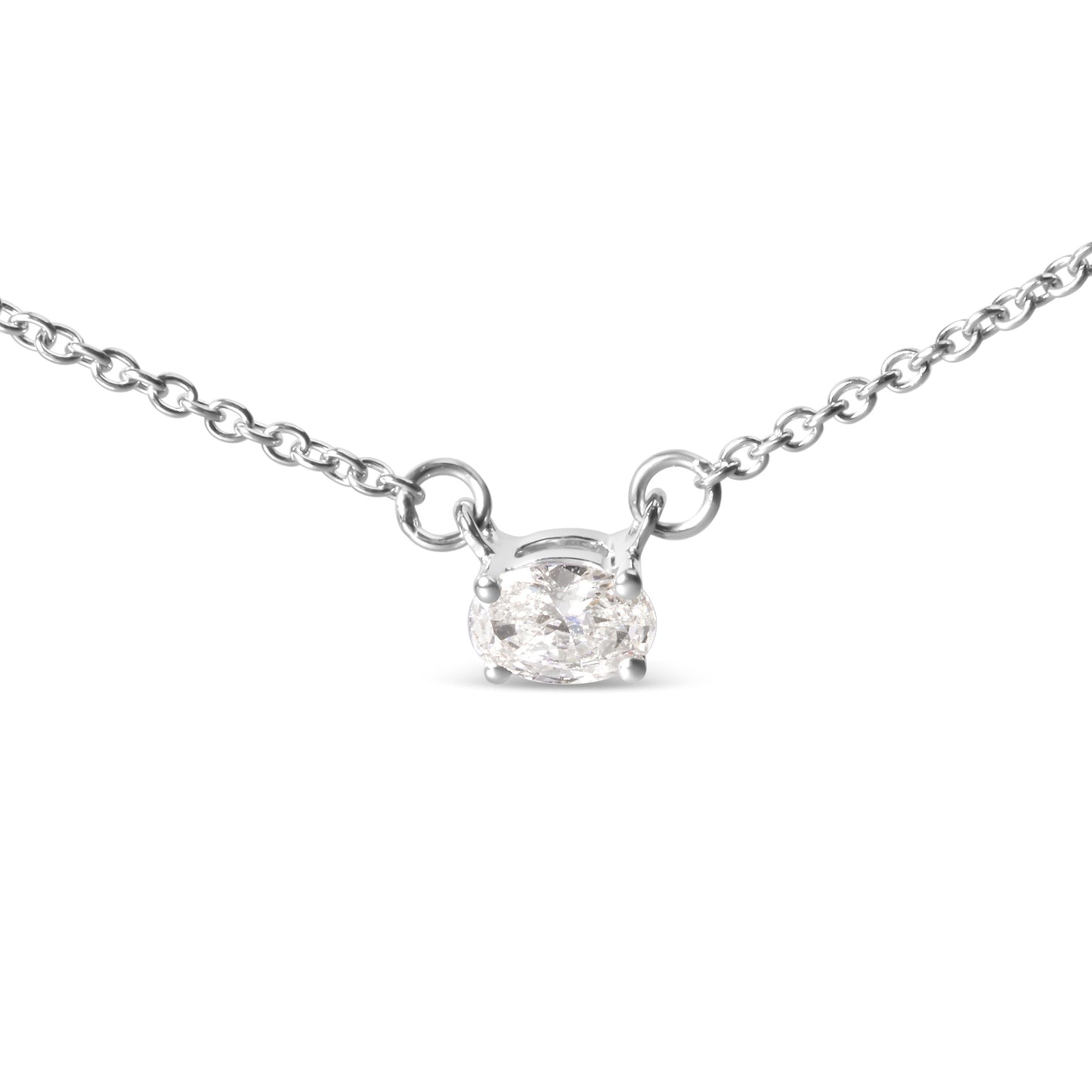 Collar de diamante ovalado cultivado en laboratorio de oro blanco de 14 quilates