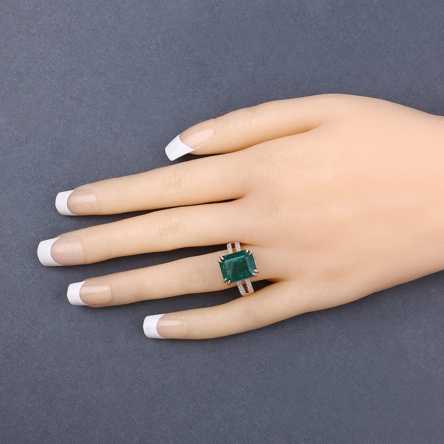 IGI Certified 8.49 Carat Zambian Emerald & Diamond 14K Gold Ring
