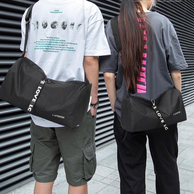 Versatile Travel Duffel Bag for Sports and Leisure