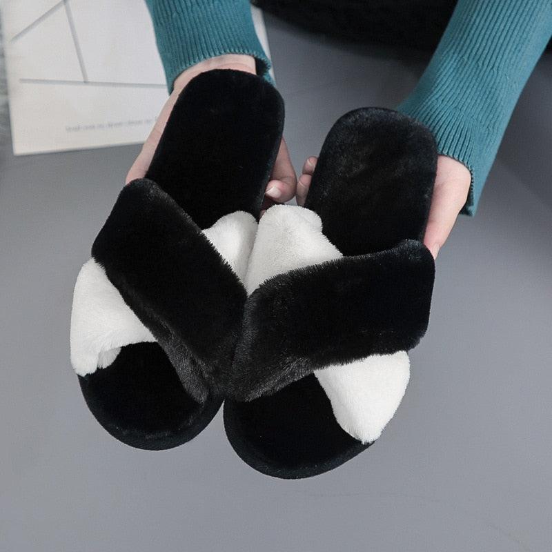 Zapatillas de Piel Sintética Elegantes para Mujeres - Cómodas y Estilosas