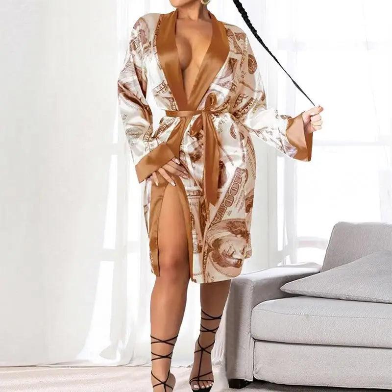 Elegant Women's Long Robe - Soft & Comfortable Sleepwear