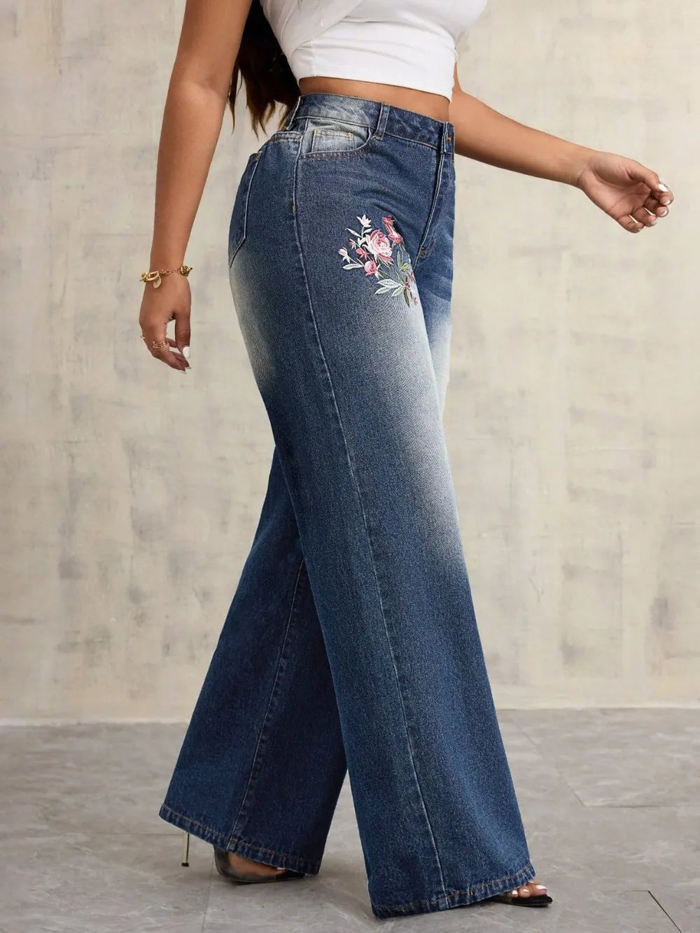 Embroidered Wide Leg Jeans - Korvel
