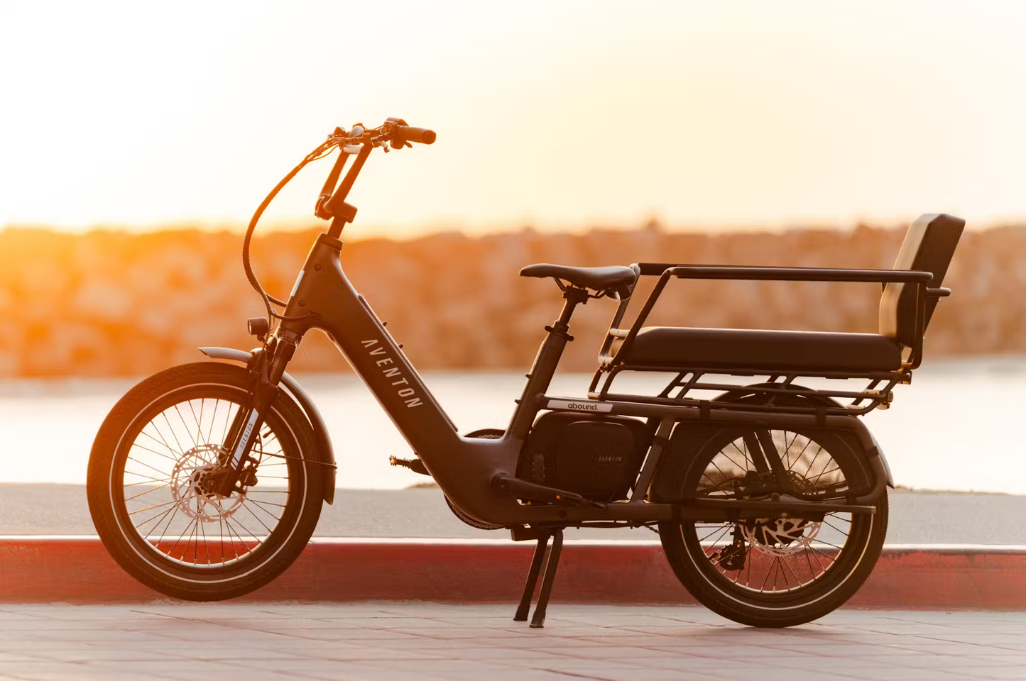 Aventon Abound LR Electric Cargo Bike - Korvel