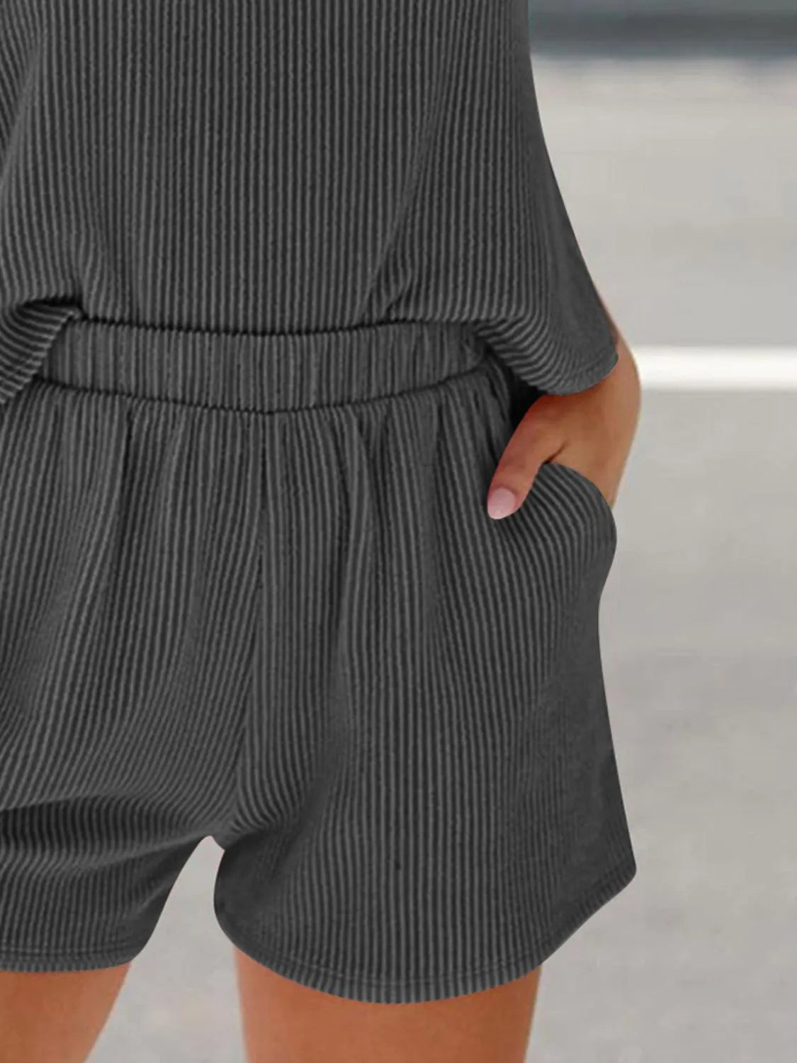 Conjunto de Top Sin Mangas de Cuello Redondo y Pantalones Cortos